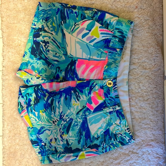 Lily Pulitzer Womens Callahan shorts, size 2, 5 inch inseam - Picture 1 of 5